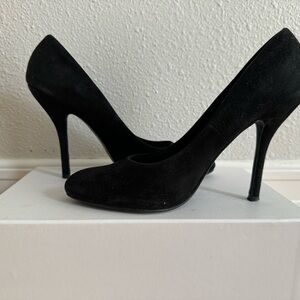 Aldo black suede pumps